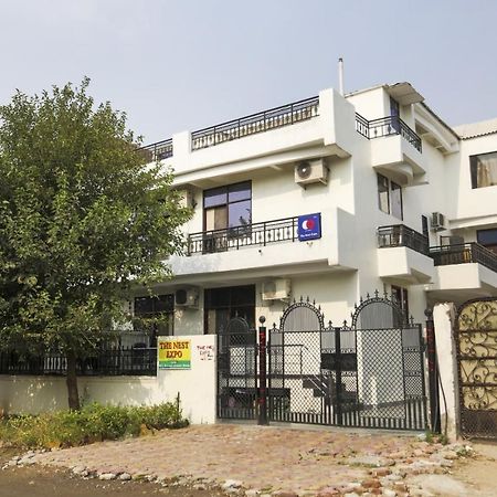 Capital O The Nest Expo Near Pvr Ansal Plaza Greater Noida Hotel Екстериор снимка