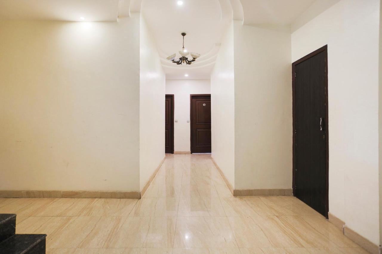 Capital O The Nest Expo Near Pvr Ansal Plaza Greater Noida Hotel Екстериор снимка