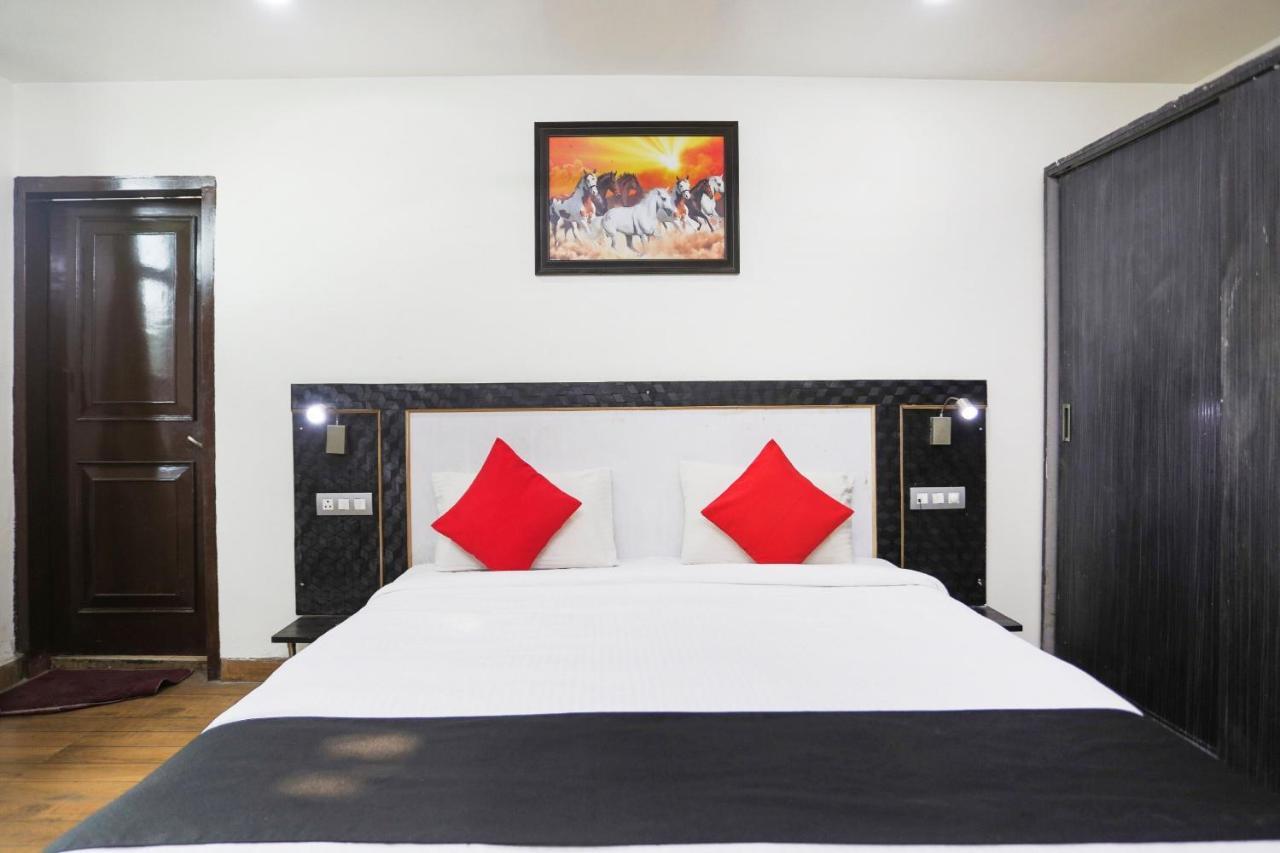 Capital O The Nest Expo Near Pvr Ansal Plaza Greater Noida Hotel Екстериор снимка