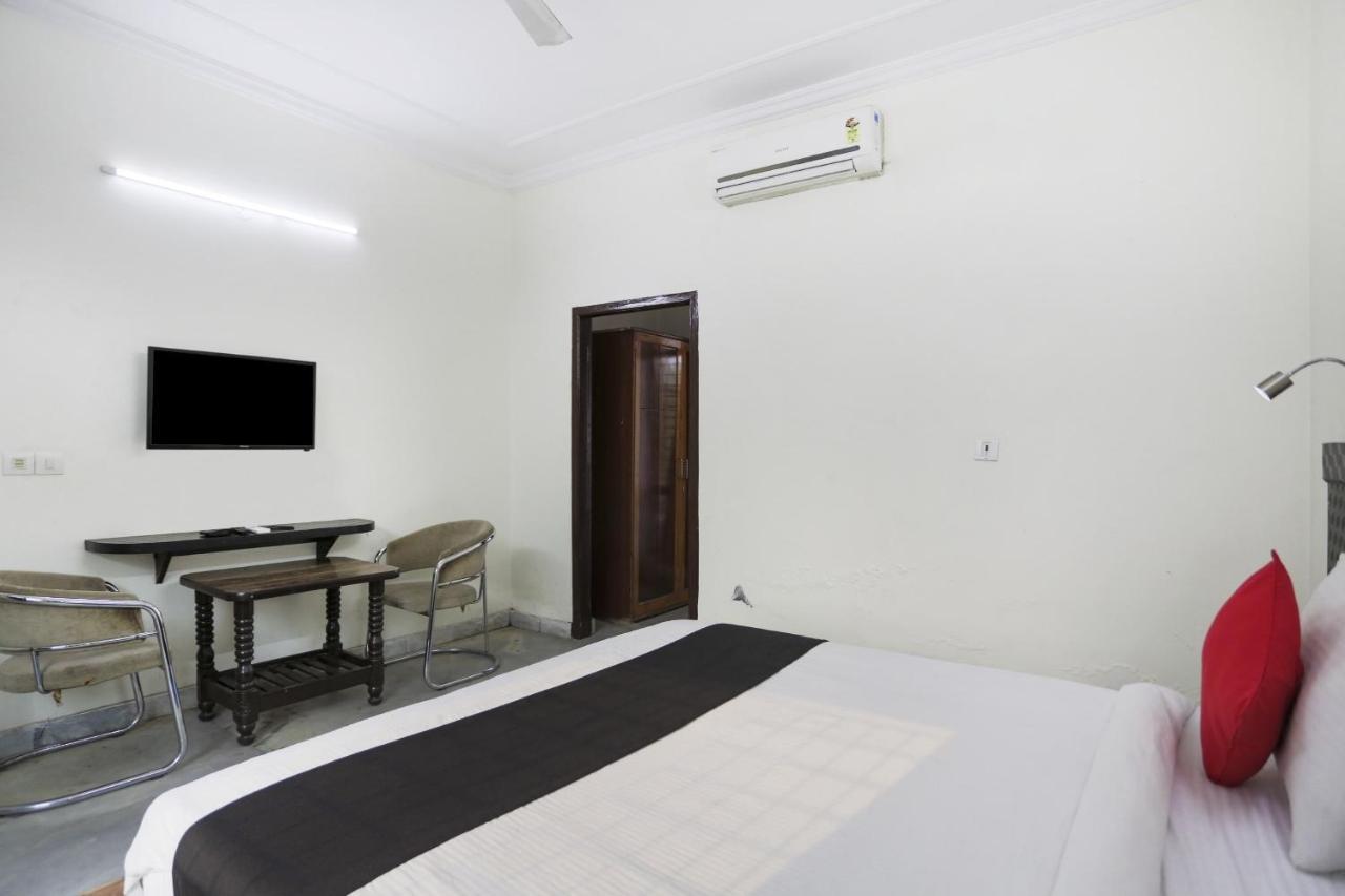 Capital O The Nest Expo Near Pvr Ansal Plaza Greater Noida Hotel Екстериор снимка