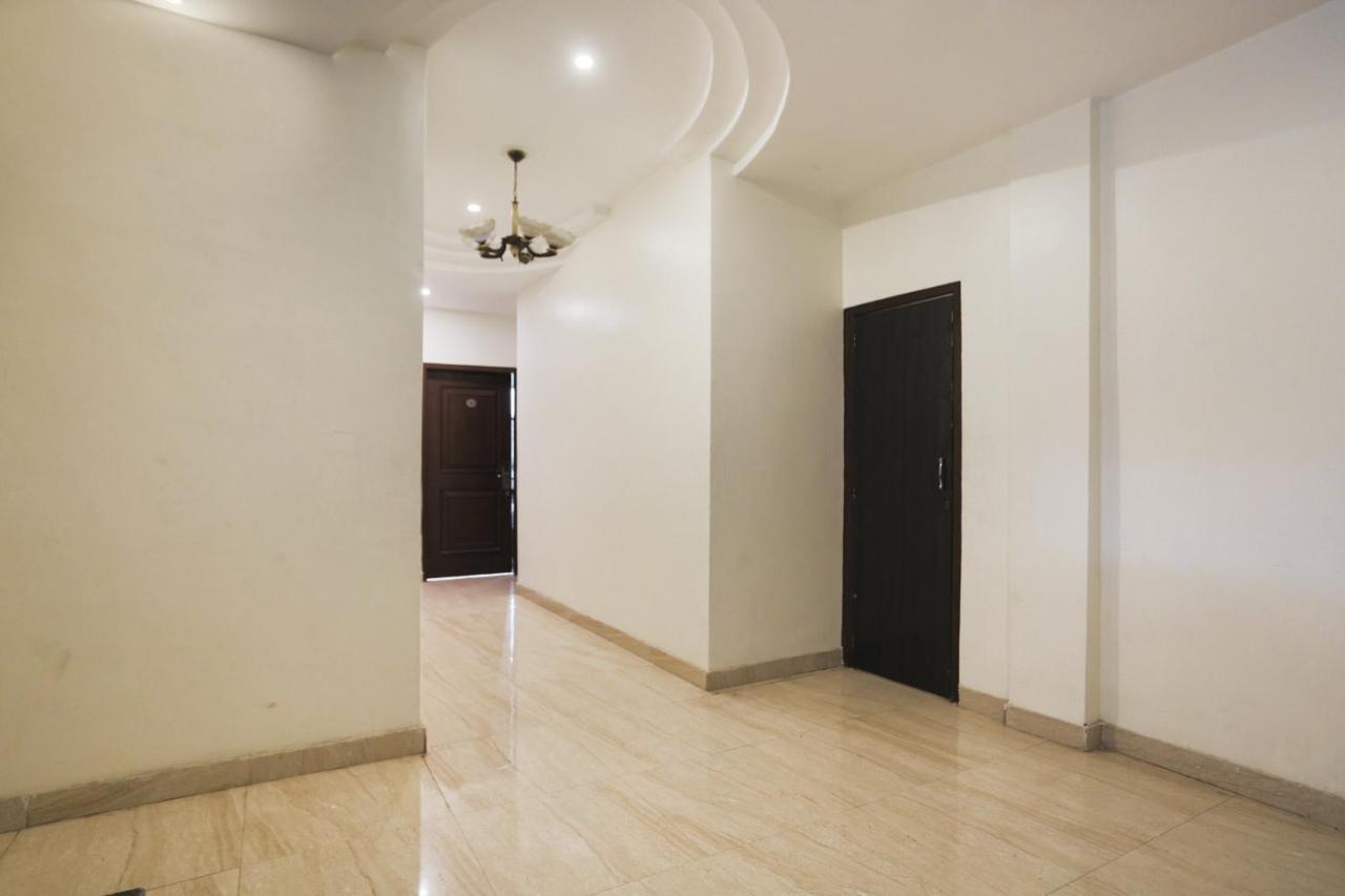Capital O The Nest Expo Near Pvr Ansal Plaza Greater Noida Hotel Екстериор снимка